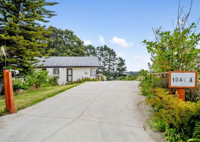  at 1041a Scenic Drive North, Swanson, Waitakere City, Auckland