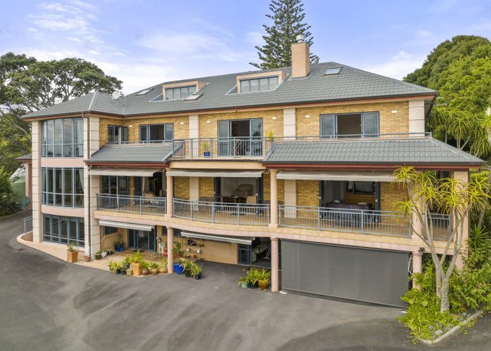 For sale 156 Redoubt Road, Flat Bush, Manukau City, Auckland homes