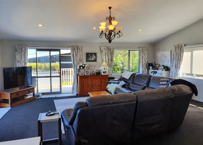  at 7 Ranui Place, Moana, Moana