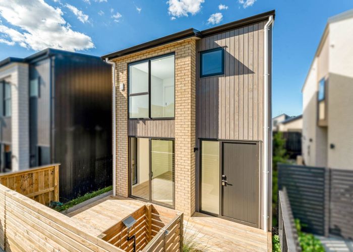  at 10 Papai Lane, Massey, Waitakere City, Auckland