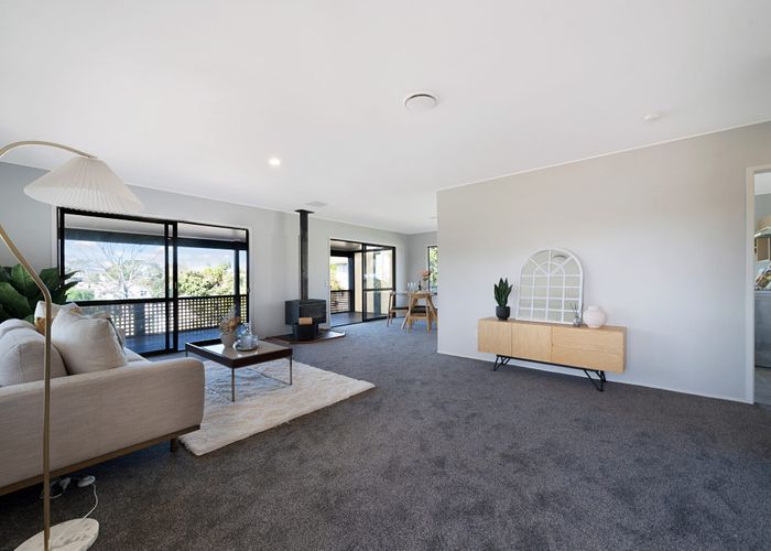  at 10 Claverdon Drive, Massey, Waitakere City, Auckland