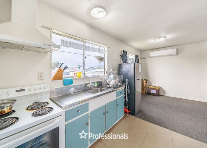  at 121-123J Bell Road, Waiwhetu, Lower Hutt, Wellington