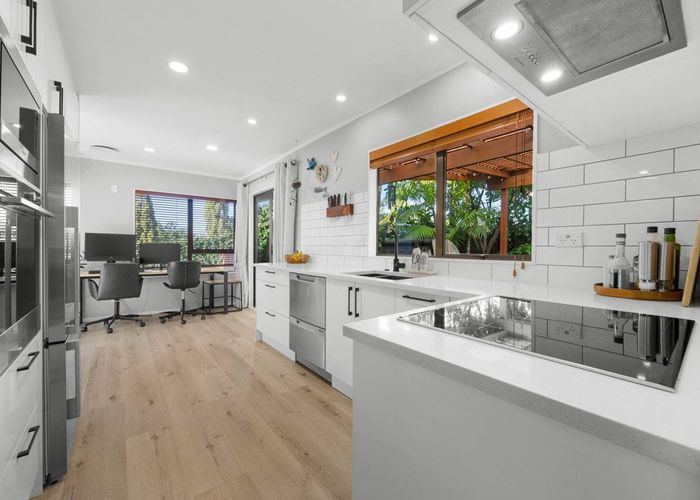  at 45 Botany Road, Botany Downs, Manukau City, Auckland