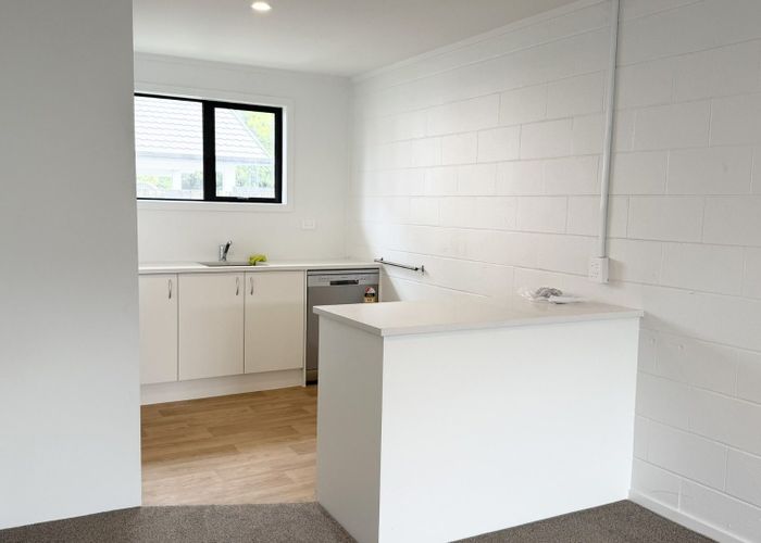  at 2/24 Longford Street, Mount Wellington, Auckland City, Auckland