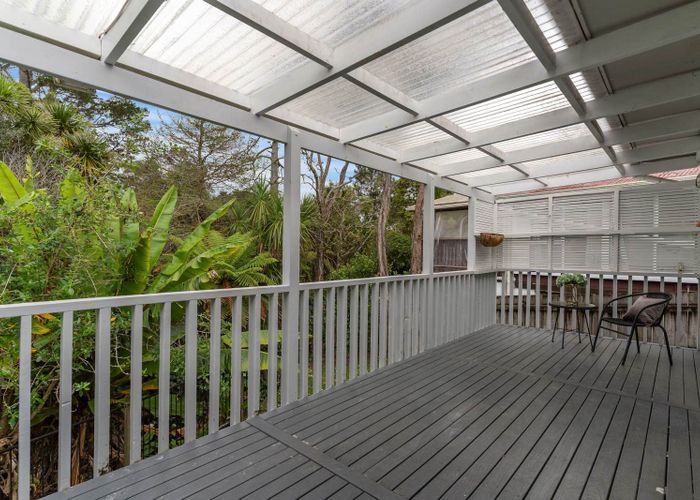  at 3 Willowbrook Place, Titirangi, Waitakere City, Auckland