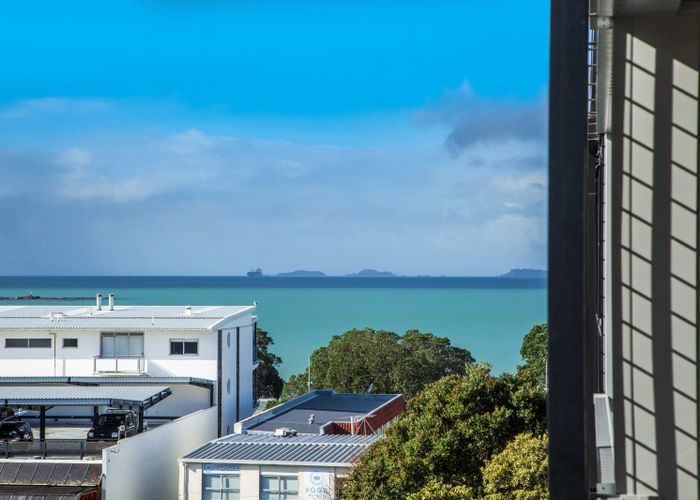  at 403/4 Bute Road, Browns Bay, North Shore City, Auckland
