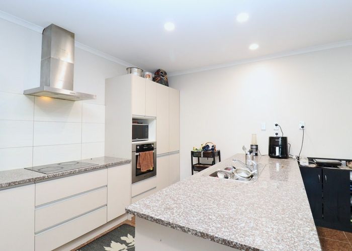  at 15A/132A Stancombe Road, Flat Bush, Manukau City, Auckland