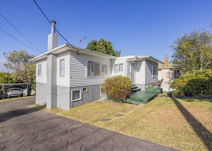  at 21 View Road, Glenfield, North Shore City, Auckland