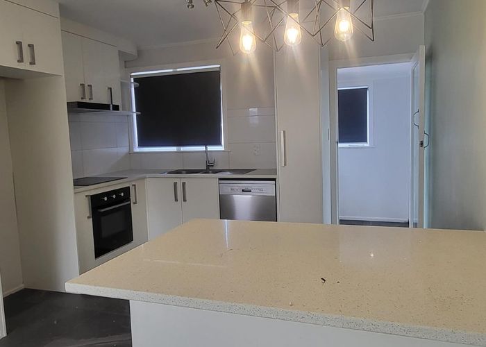  at 2/32 Udys Rd, Pakuranga, Manukau City, Auckland