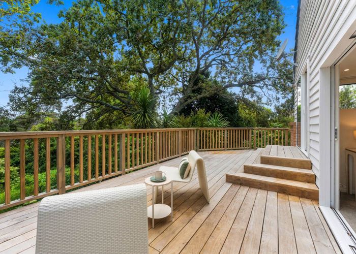  at 16 Zion Road, Birkenhead, North Shore City, Auckland