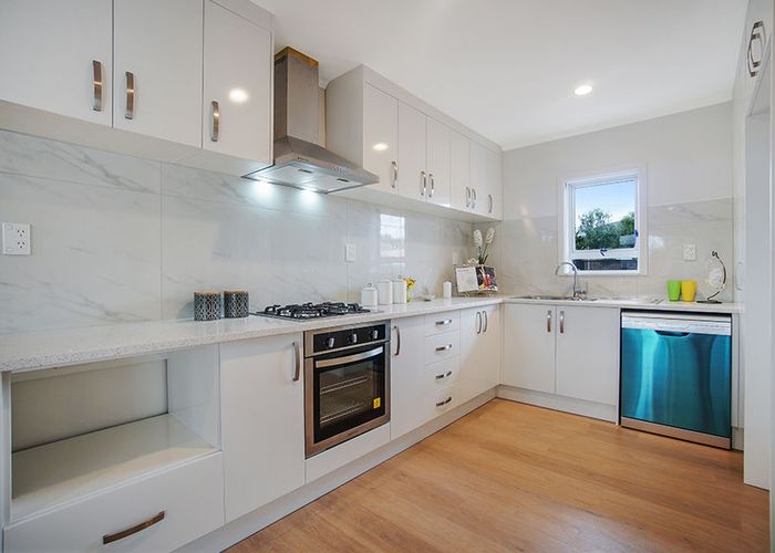  at 15 Rothery Road, Hillpark, Auckland