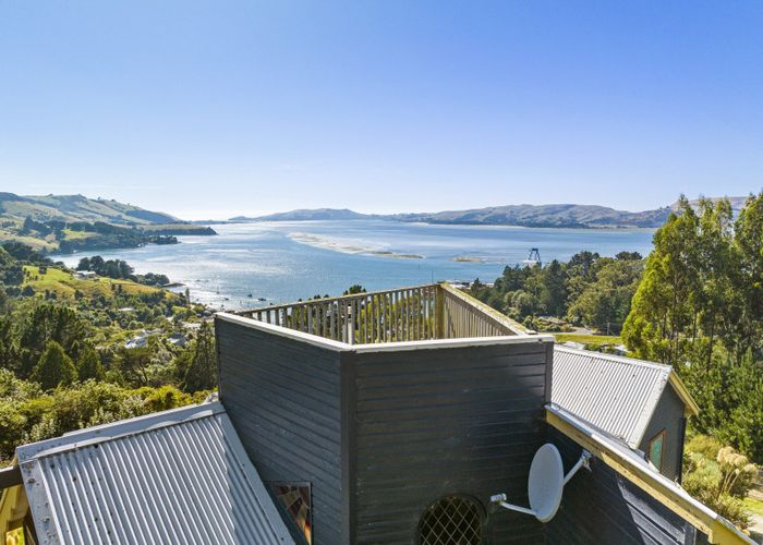  at 33 Slant Street, Careys Bay, Dunedin