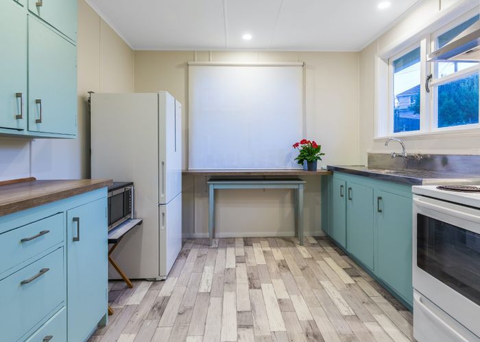  at 22 Thompson Grove, Ranui, Porirua