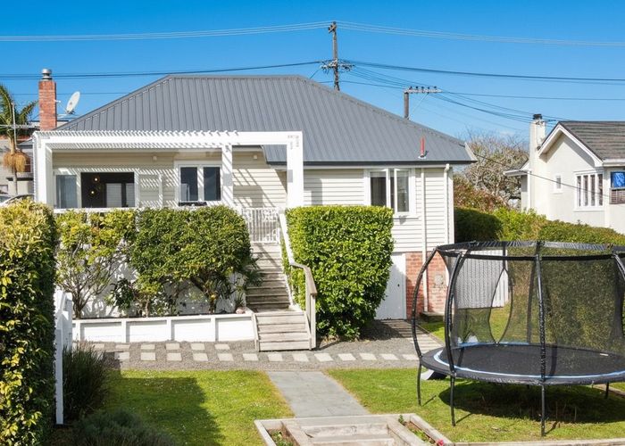  at 43 Balmain Road, Chatswood, North Shore City, Auckland