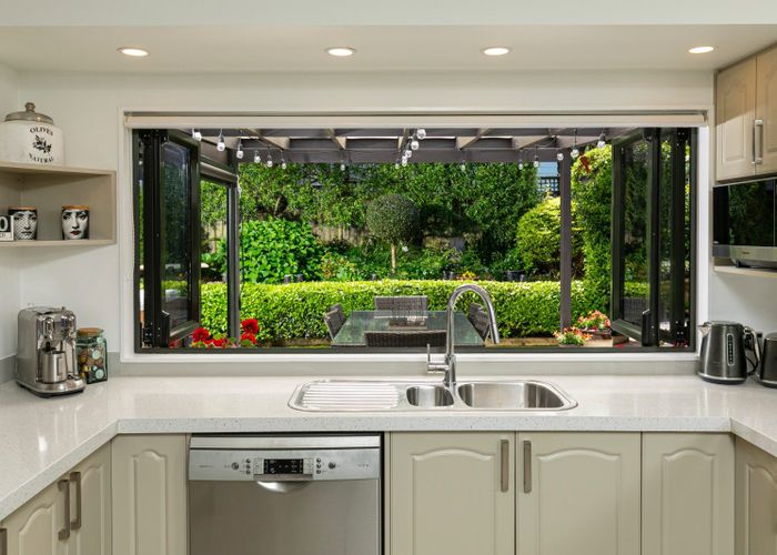  at 3 Admirals Court Drive, Greenhithe, North Shore City, Auckland