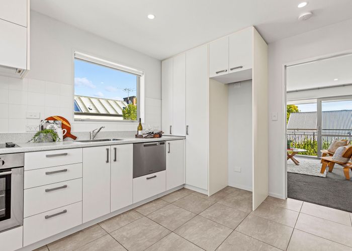  at 6/31 Clissold Street, Merivale, Christchurch City, Canterbury