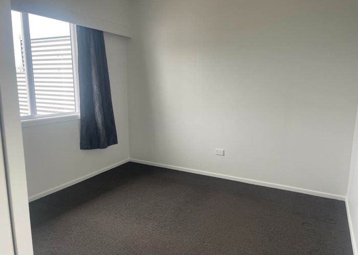  at 2/76 Maraetai Drive, Maraetai, Manukau City, Auckland