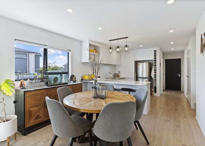  at 11 Kaweka Street, New Lynn, Auckland