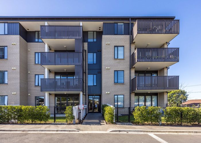  at 201/20A Alfriston Road, Manurewa East, Manukau City, Auckland