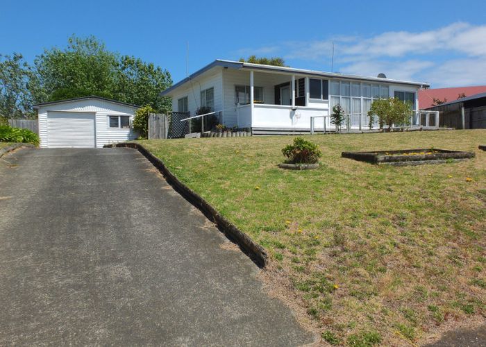  at 4 Harrod AVE, Foxton Beach, Foxton