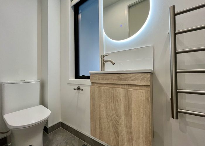  at 3/10 Fairclough Road, Beach Haven, North Shore City, Auckland