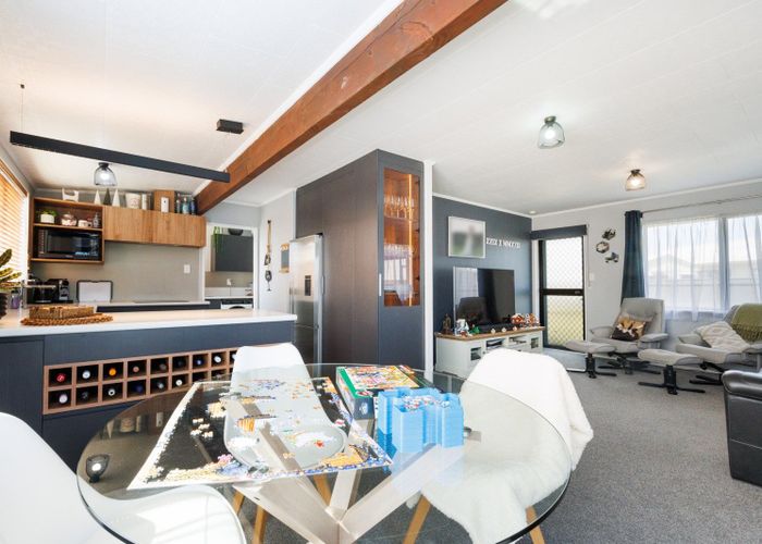  at 20 Cargill Grove, Kelvin Grove, Palmerston North, Manawatu / Whanganui