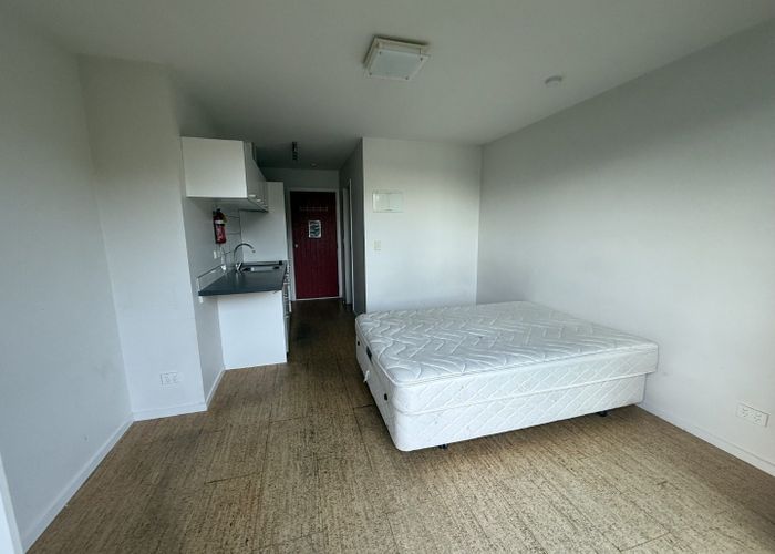  at 14/4 Lake Avenue, Frankton, Queenstown-Lakes, Otago
