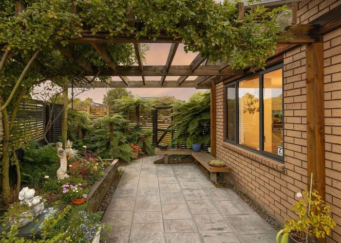  at 61 Grimseys Road, Redwood, Christchurch City, Canterbury