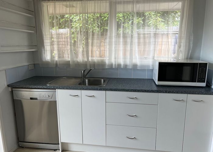  at 1/129 Glandovey Road, Strowan, Christchurch City, Canterbury