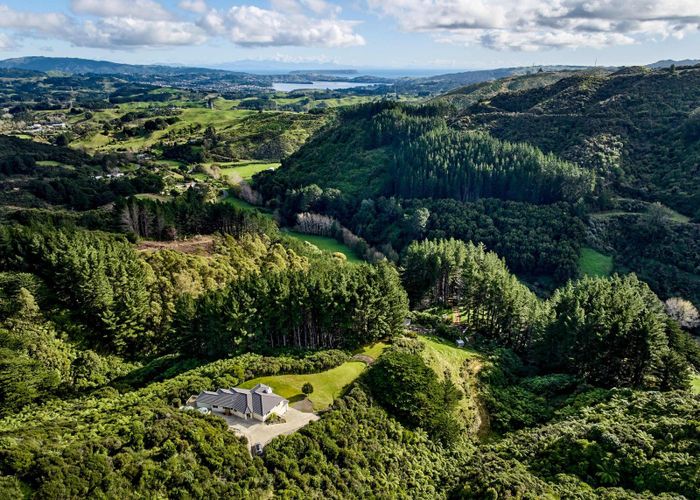 Recently sold 999 Moonshine Road, Judgeford homes.co.nz