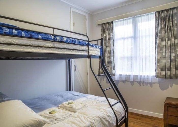 at 4 Sydney Street, Hauraki, North Shore City, Auckland