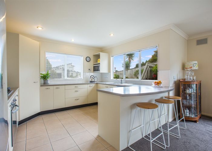  at 3 Routeburn Avenue, Aotea, Porirua