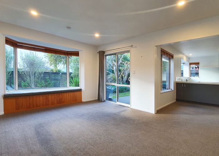  at 14 Wendy Place, Heathcote, Christchurch City, Canterbury