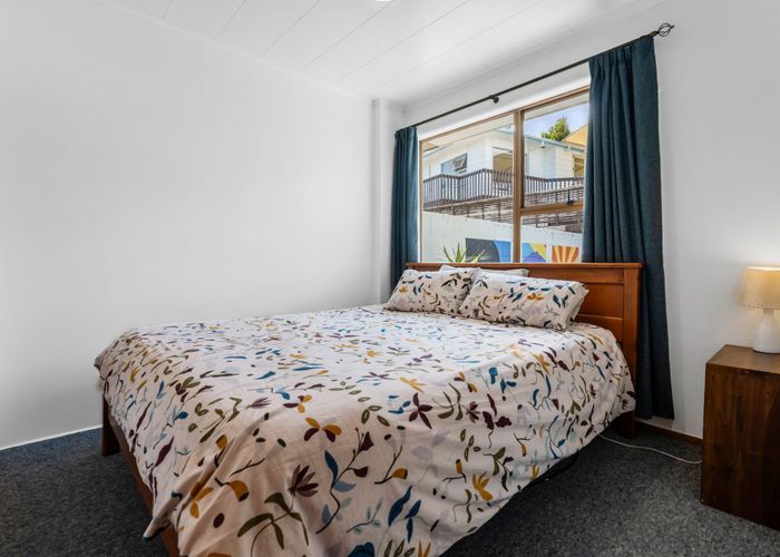  at 2/24 Longreach Drive, Sunnyvale, Waitakere City, Auckland