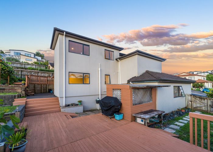  at 37 Virginia Street, Henderson, Waitakere City, Auckland