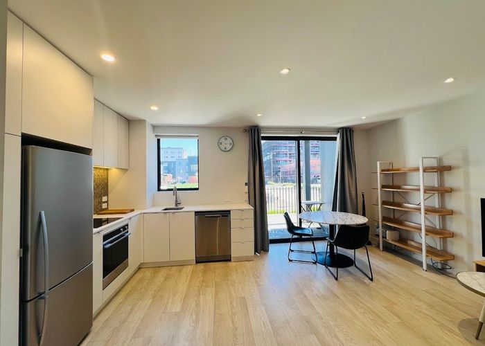  at 1/206 Hereford Street, City Centre, Christchurch City, Canterbury