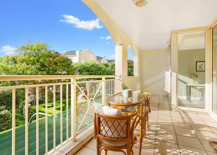  at 102/8 Middleton Road, Remuera, Auckland