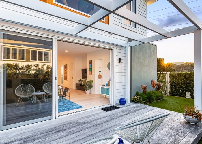  at 1 The Bays Rise, Murrays Bay, Auckland