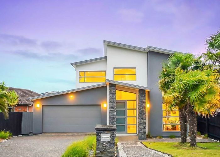  at 22 Borneo Drive, Fairview Heights, Auckland