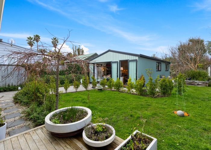  at 33 Aramoana Avenue, Devonport, Auckland