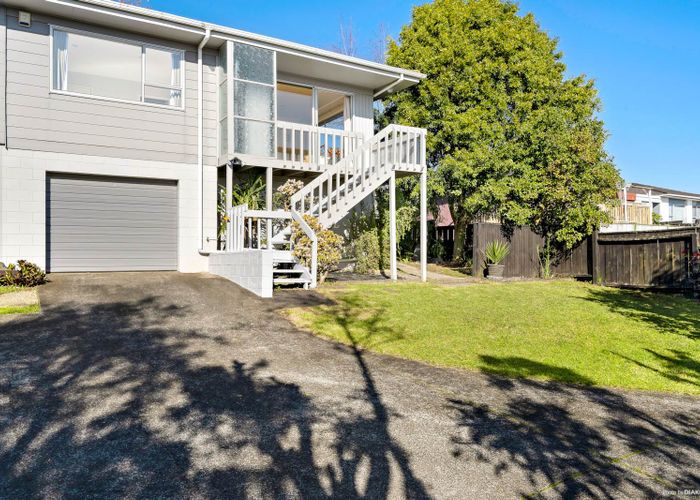  at 7B Clunie Place, Highland Park, Auckland