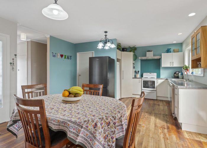 at 61 Tiromoana Road, Raumati South, Paraparaumu