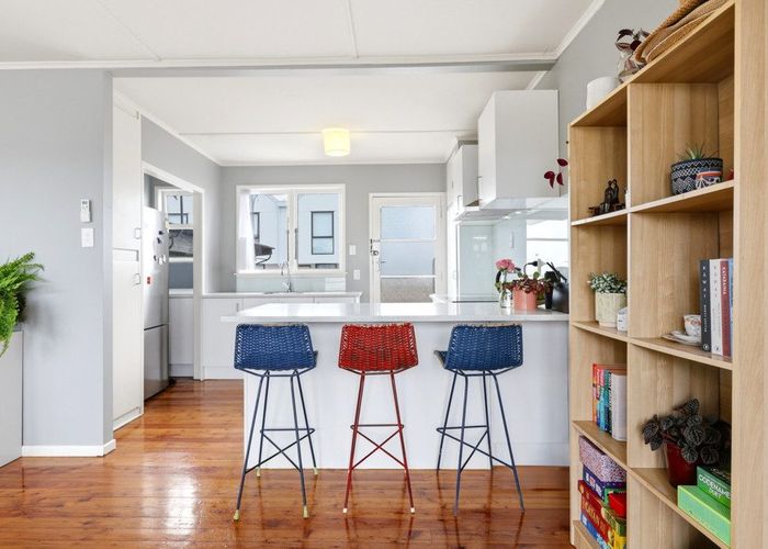  at 2/276 Rosebank Road, Avondale, Auckland City, Auckland