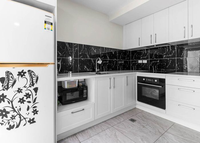  at 1/16 Fairway Drive, Mount Roskill, Auckland City, Auckland