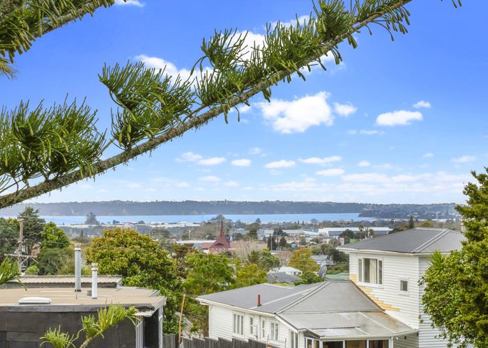  at 32A Pleasant Road, Glen Eden, Waitakere City, Auckland