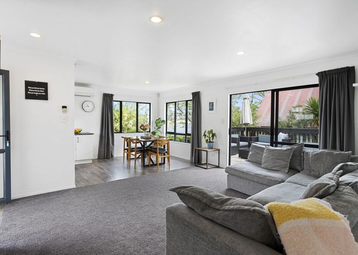  at 114C Pooks Road, Ranui, Auckland