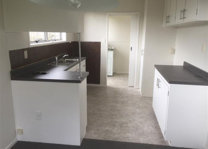  at 4 Stallard Place, Glen Eden, Waitakere City, Auckland