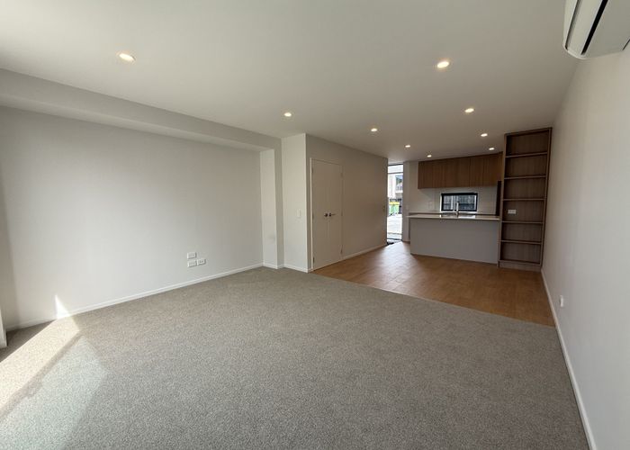  at 2/90 Holly Road, St. Albans, Christchurch City, Canterbury