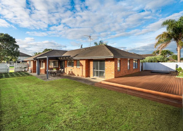  at 16 Turnberry Drive, Wattle Downs, Manukau City, Auckland