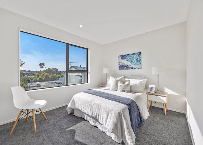  at 8B Baird Street, Howick, Manukau City, Auckland